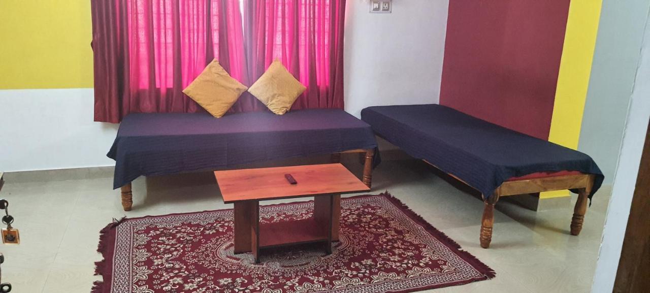 Hi5 Holiday Apartments Udupi Luaran gambar